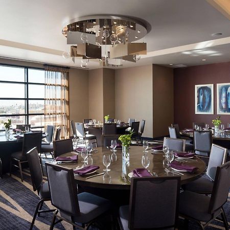 Courtyard By Marriott Phoenix Downtown Екстериор снимка