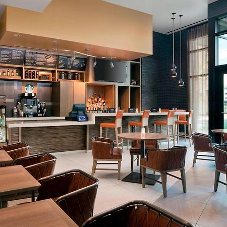 Courtyard By Marriott Phoenix Downtown Екстериор снимка