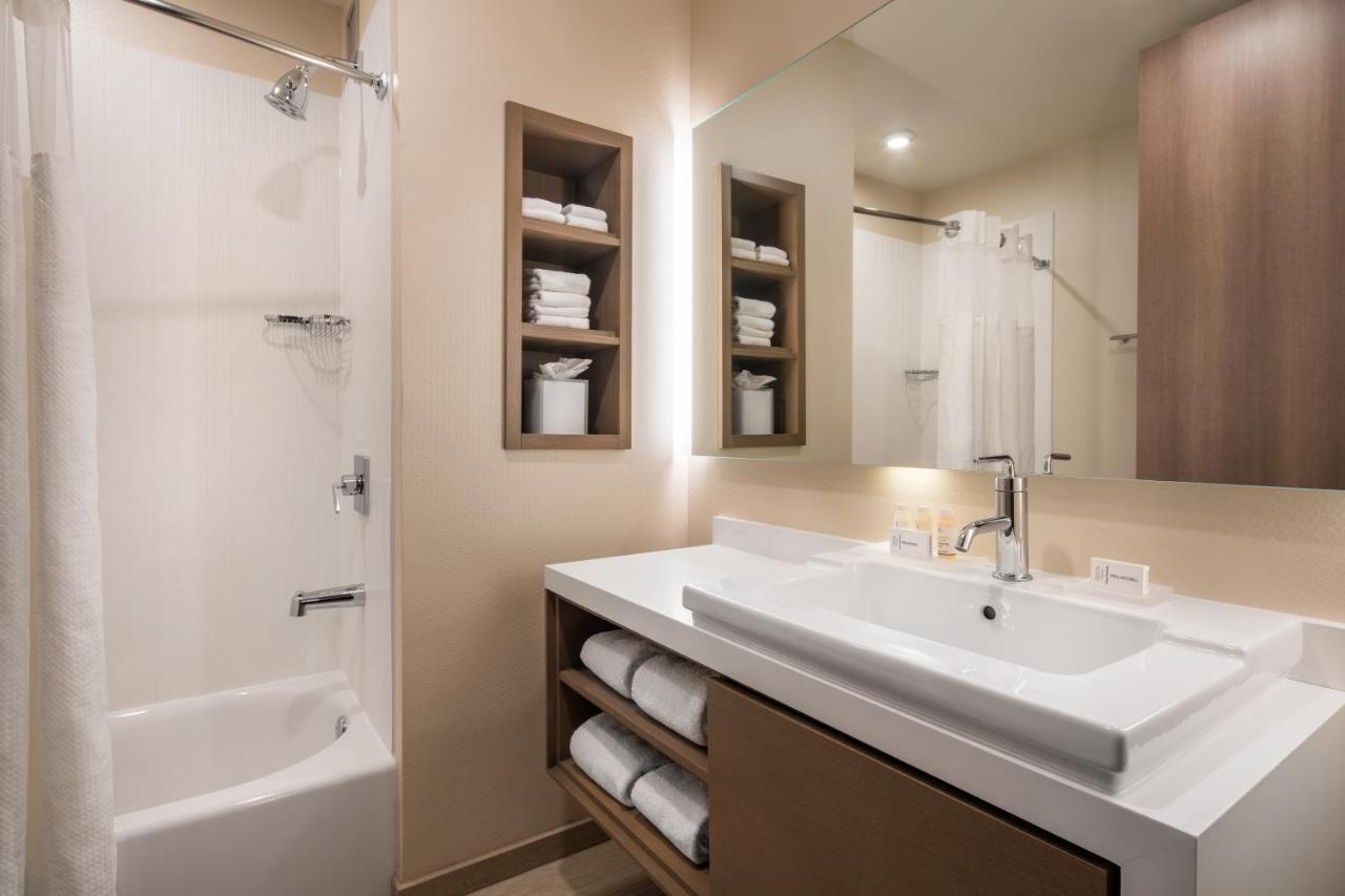Courtyard By Marriott Phoenix Downtown Екстериор снимка