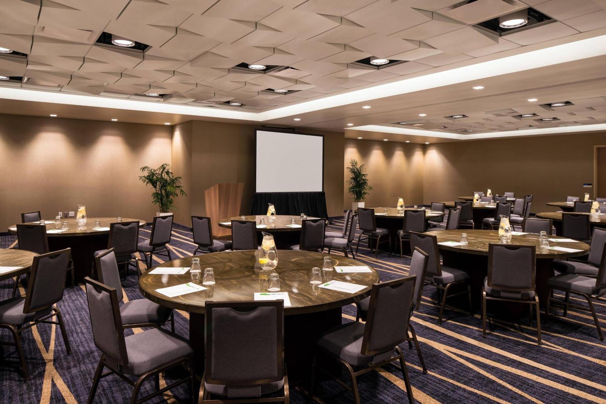 Courtyard By Marriott Phoenix Downtown Екстериор снимка