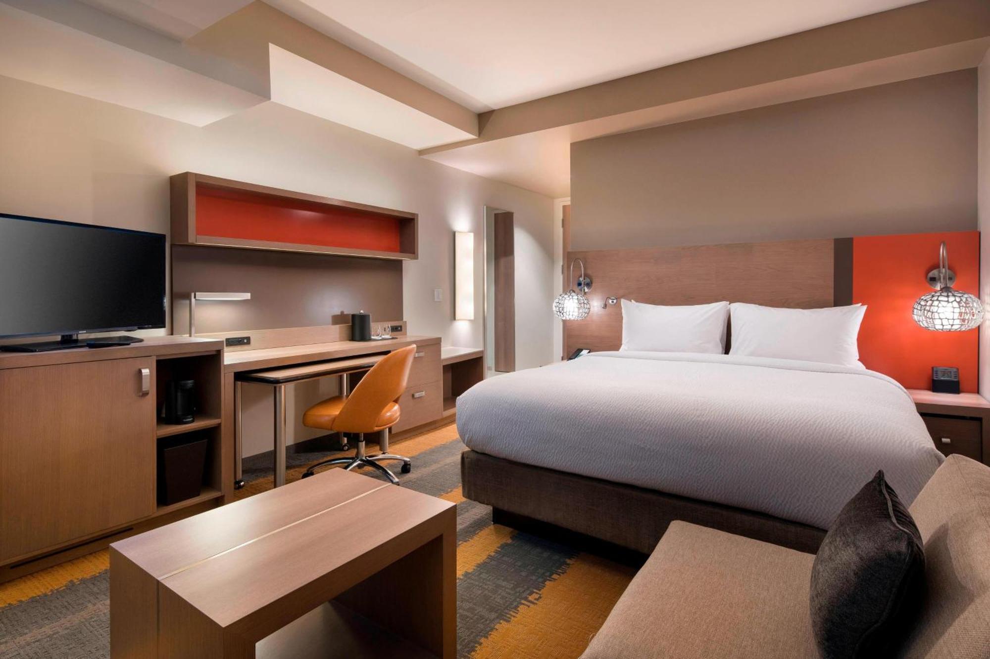 Courtyard By Marriott Phoenix Downtown Екстериор снимка