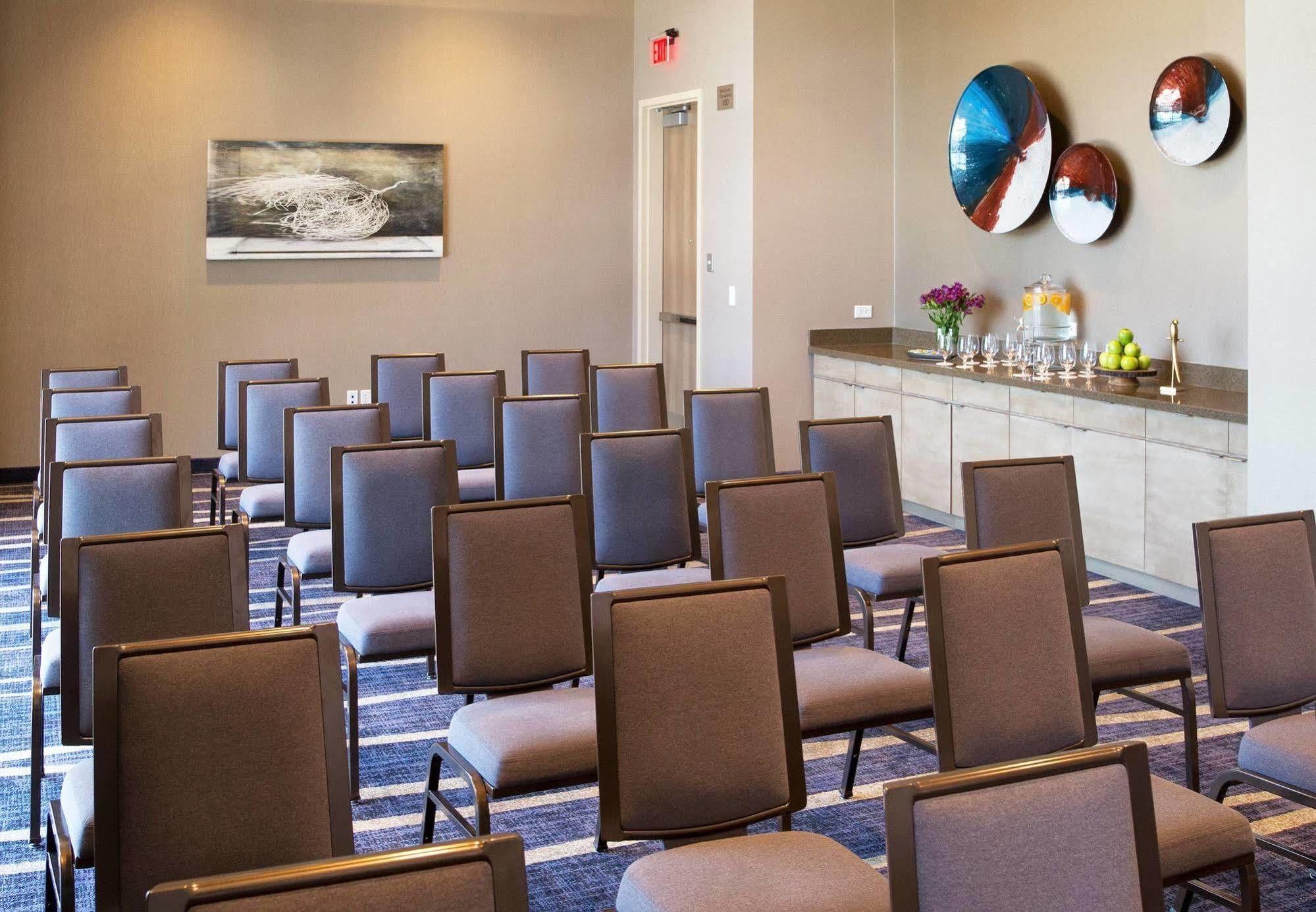 Courtyard By Marriott Phoenix Downtown Екстериор снимка