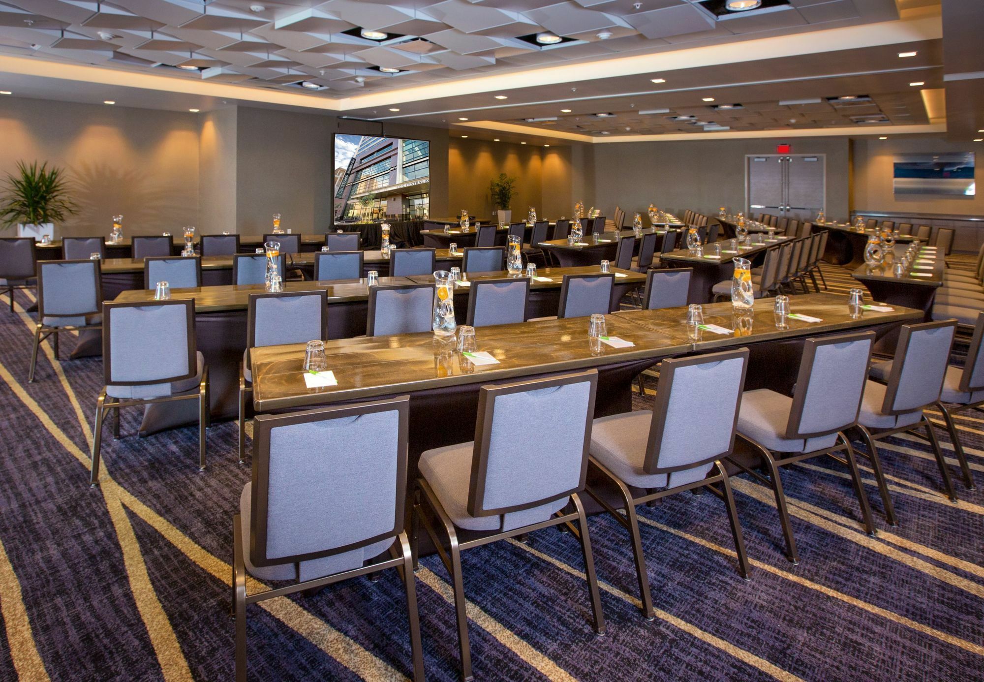Courtyard By Marriott Phoenix Downtown Екстериор снимка